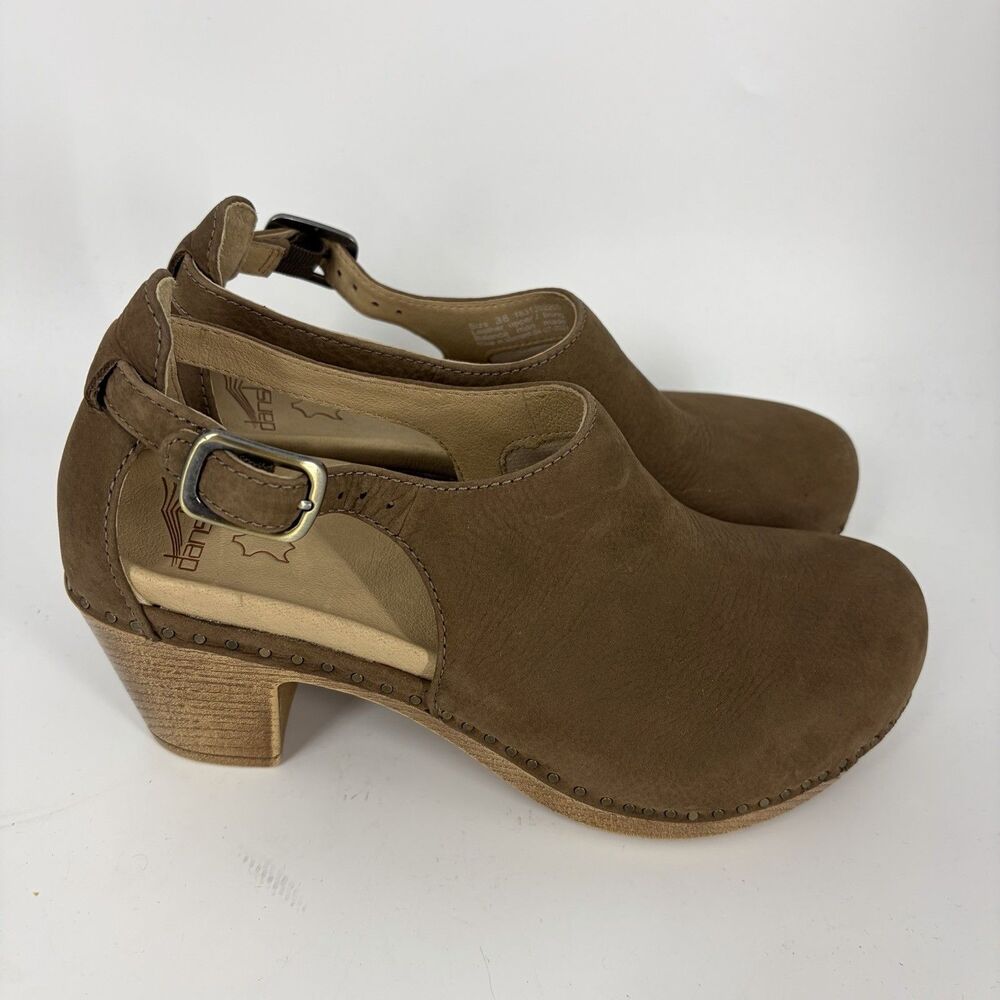Dansko Sassy Shoes Size 38 Womens 7.5 8 Brown Leather Cutout Slingback Clog Heel